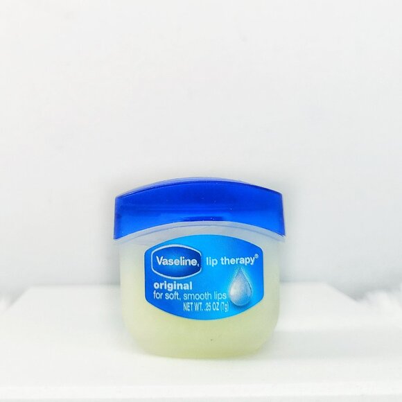 💮3/$20💮 Mini Vaseline Lip Therapy - Picture 2 of 2